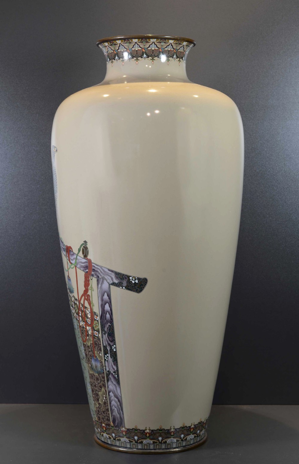 Large  Japanese Cloisionne Enamel Vase - Kumeno Teitaro View V