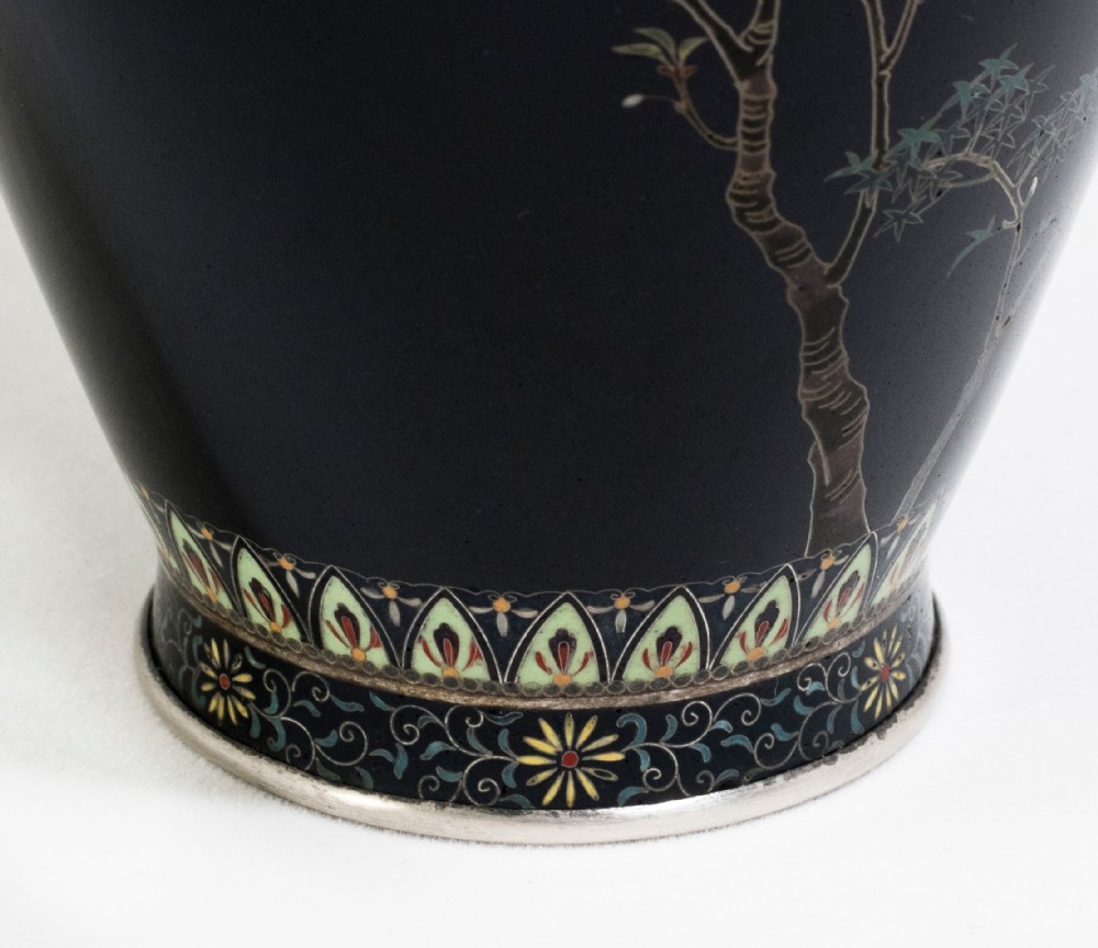 Japanese Gold Wired Cloisonne Vase - Hayashi Kodenji View VIII