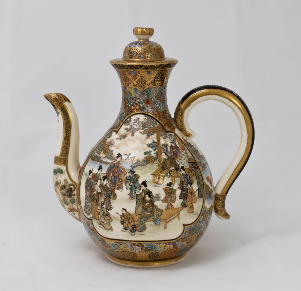 Japanese Satsuma Ewer by Ryozan Okamoto for Yasuda Company View II