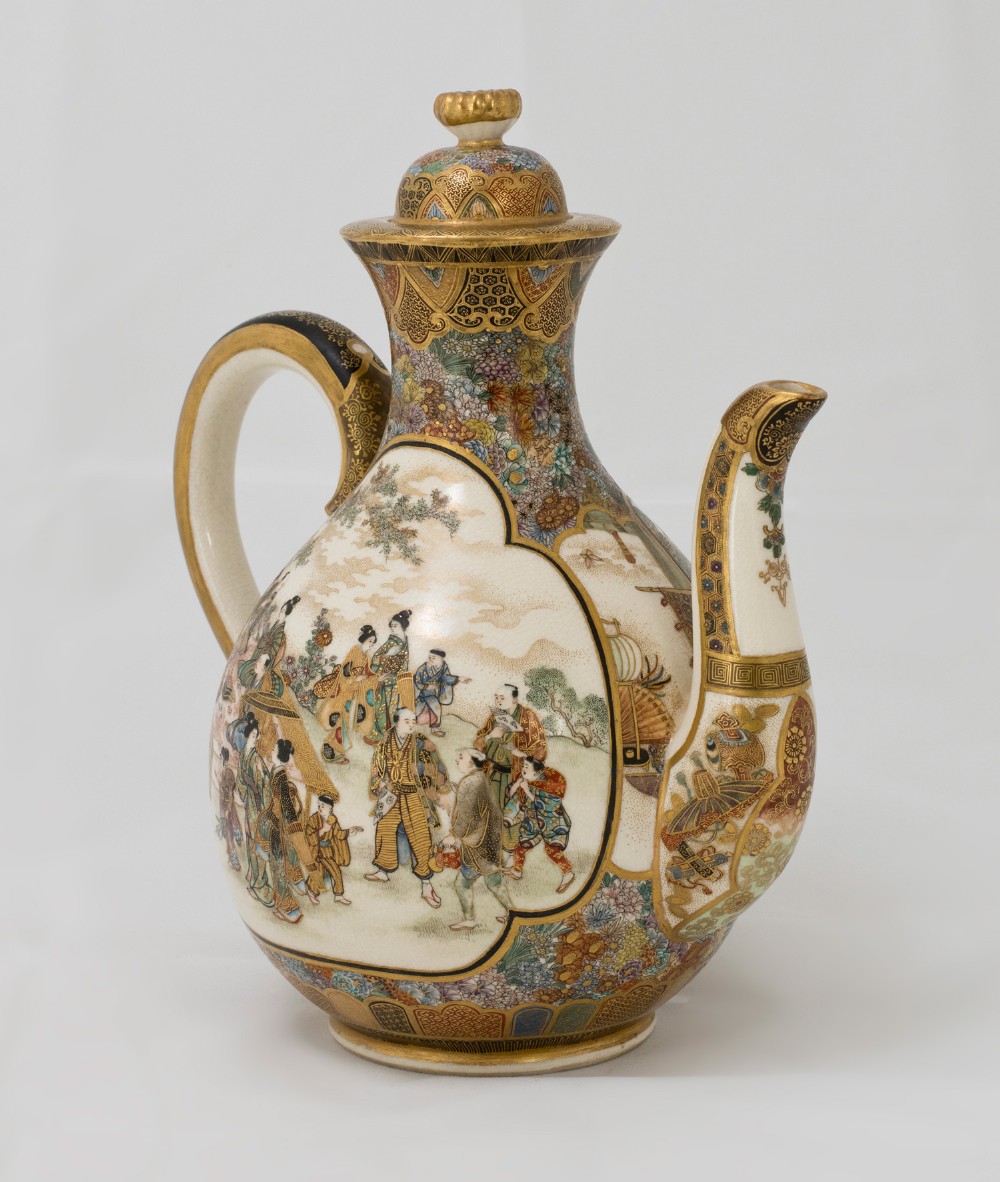 Japanese Satsuma Ewer by Ryozan Okamoto for Yasuda Company View V