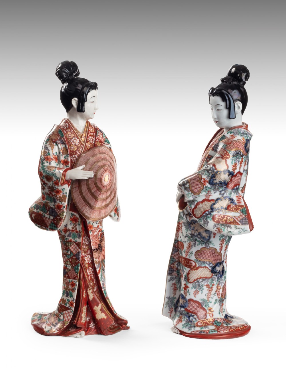 Large Pair of Exceptional Quality Japanese Imari Bijin View VII