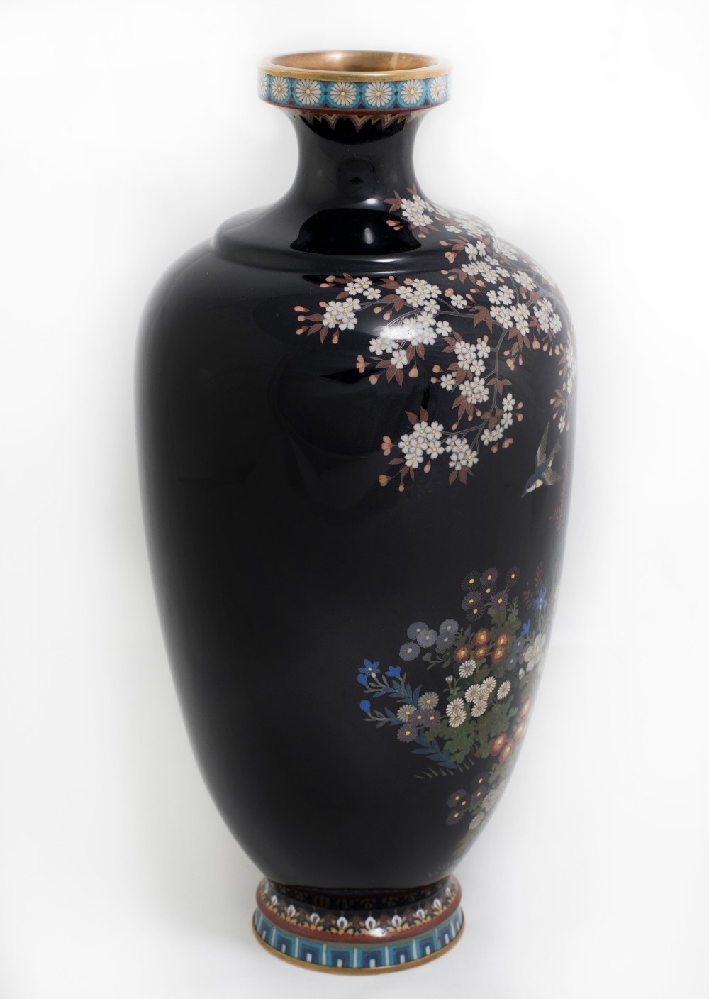 Japanese Cloisonne Enamel Vase - Hayashi Kodenji II View II