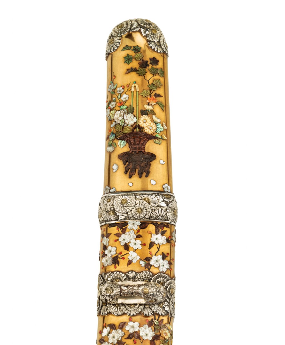 Japanese Gold Lacquer & Shibayama Tanto (Dagger) View VIII