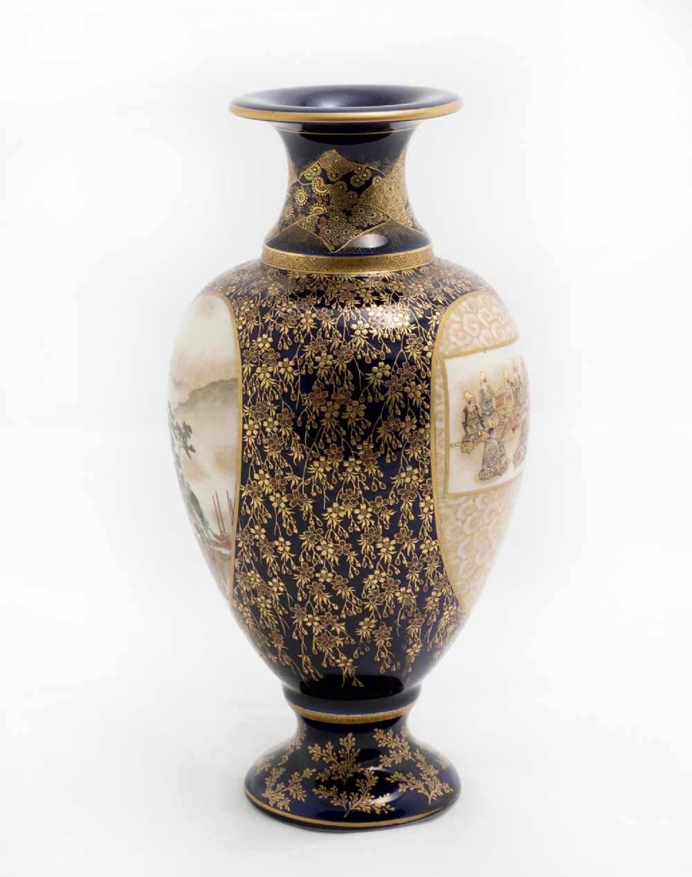 Japanese Satsuma vase by Kinkozan View II