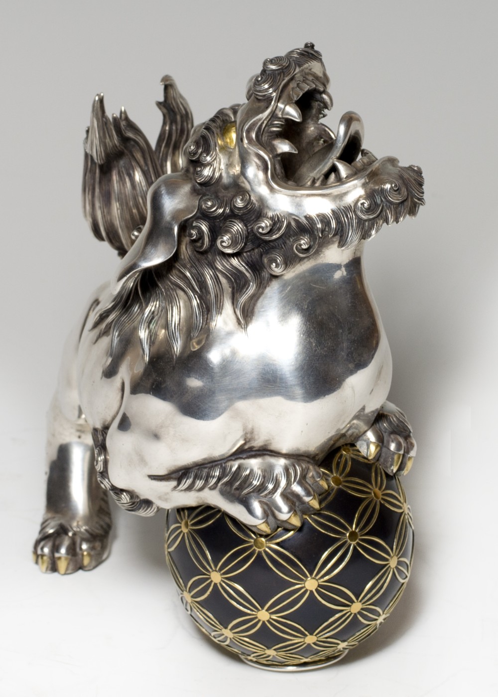 Japanese Cast Silver Shi Shi Incense burner (Koro) - Kazumi View IV