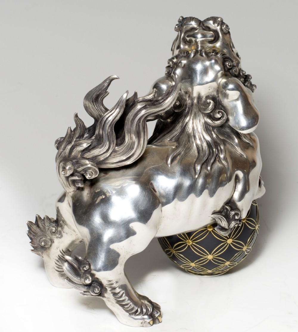 Japanese Cast Silver Shi Shi Incense burner (Koro) - Kazumi View VI