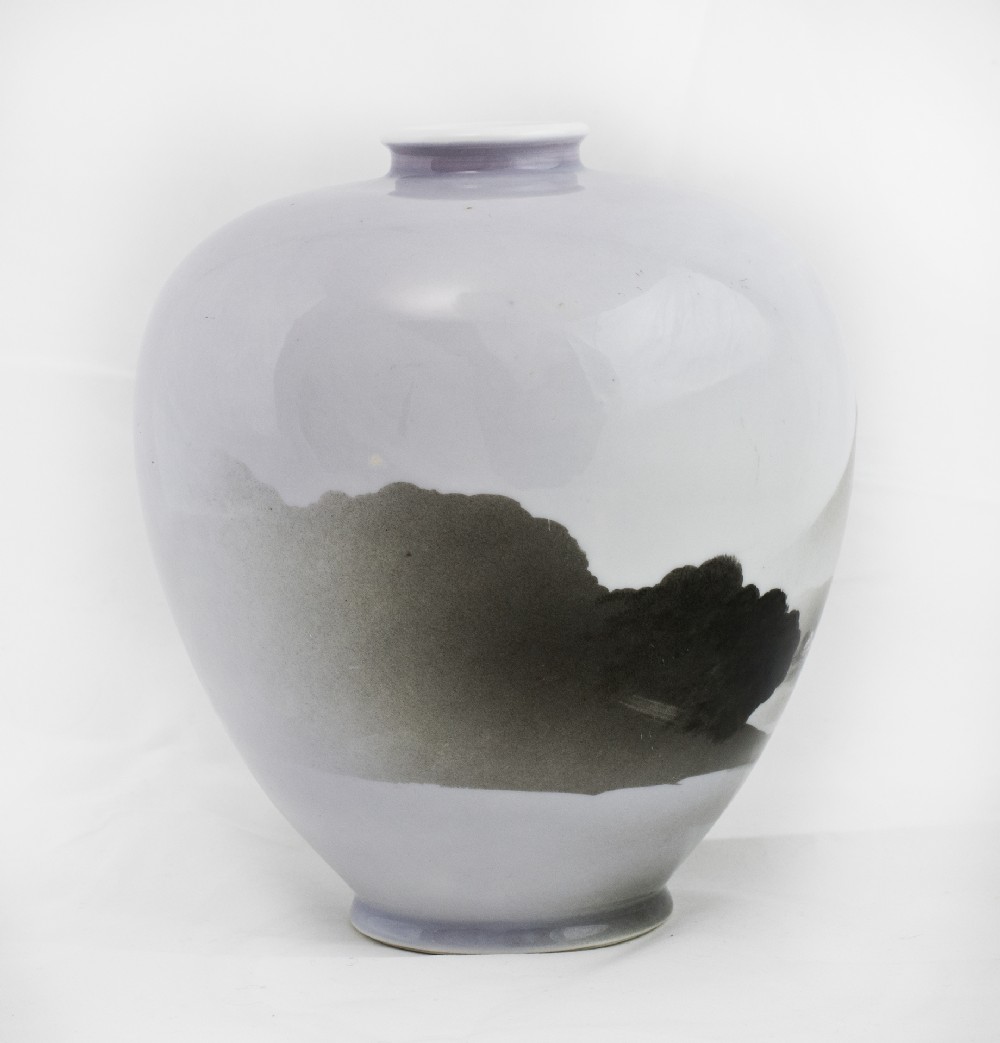 Japanese Porcelain Vase by Shofu Katei (Kajo) 1870-1928 View II