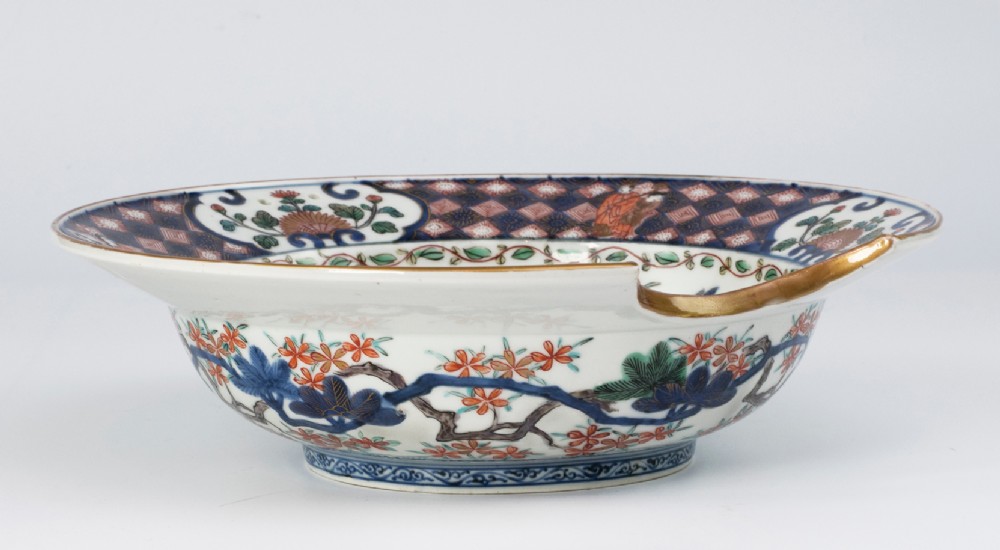 Late 17th century Japanese Imari Barbers Bowl View II