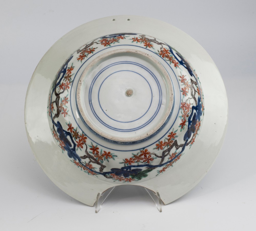 Late 17th century Japanese Imari Barbers Bowl View IV