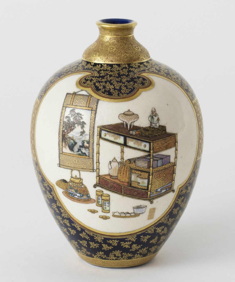 japanese satsuma vase multi signed by kinkozan - CATEGORY: ANTIQUE VASES - DATED 19TH CENTURY
