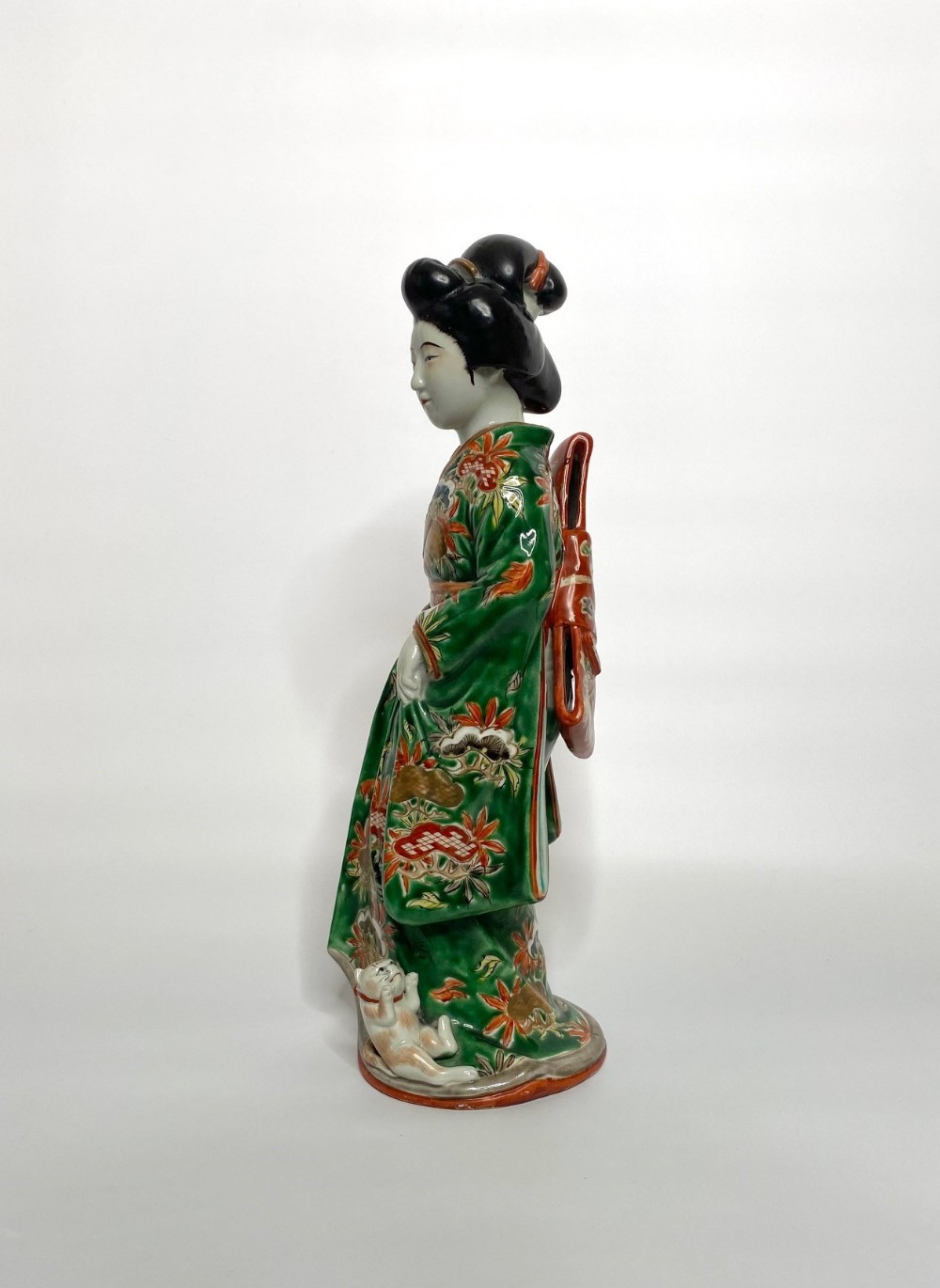 Large Japanese Kutani Bijin and Kitten Okimono View II
