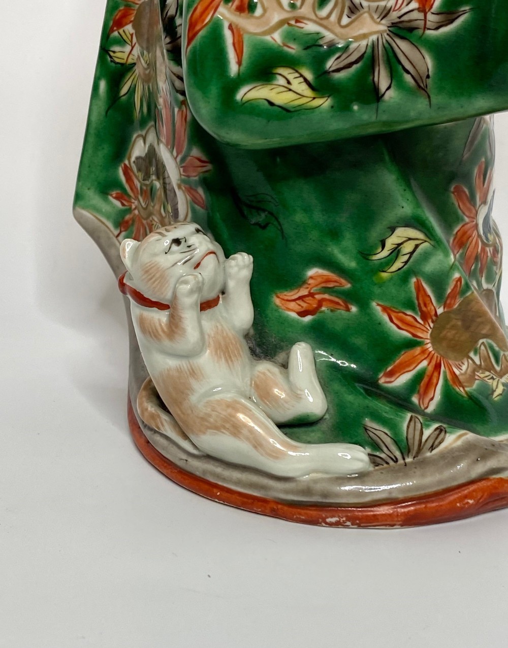 Large Japanese Kutani Bijin and Kitten Okimono View III