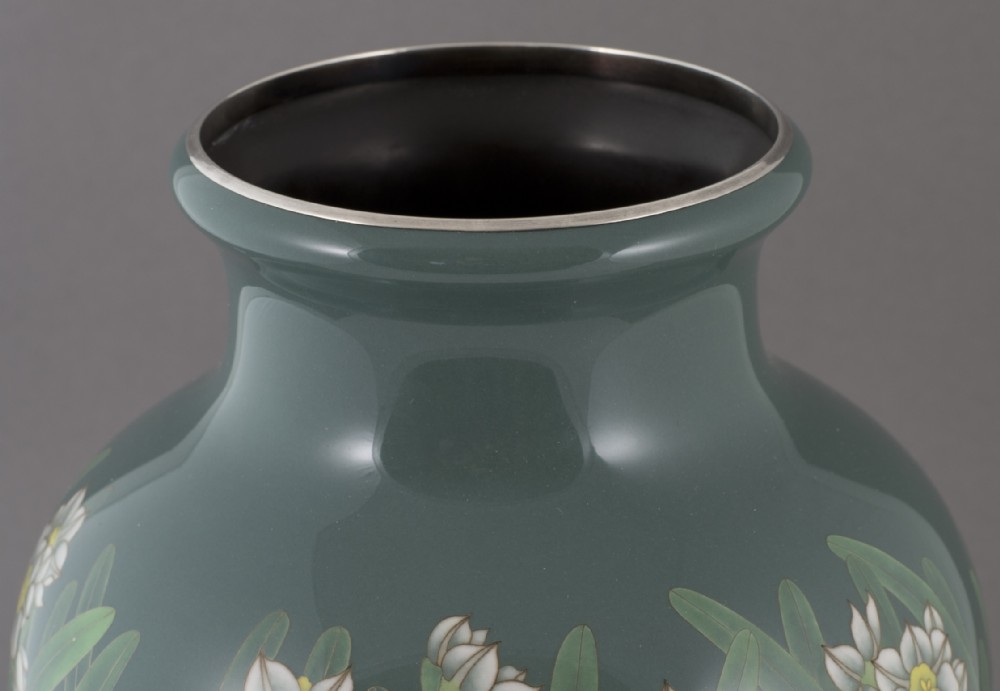 Japanese  Cloisonne Enamel Vase by Ando Jubei View VII