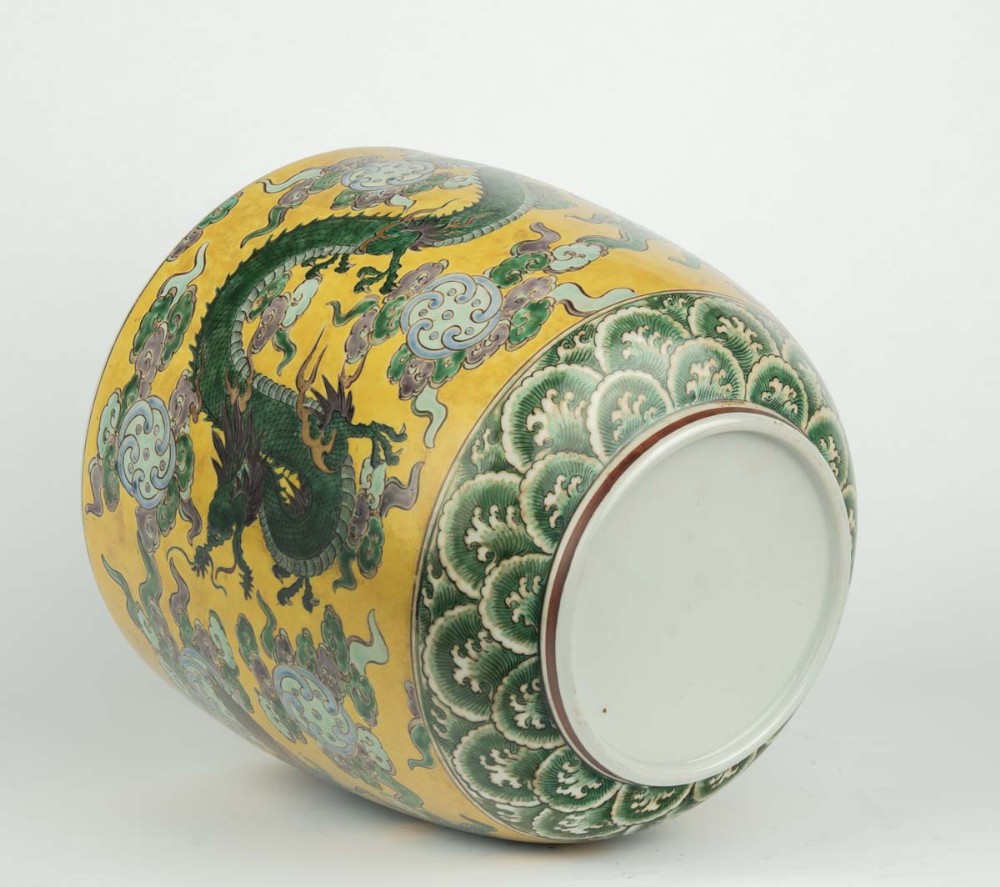 Large Japanese Kutani Jardiniere on Hardwood Stand View VII