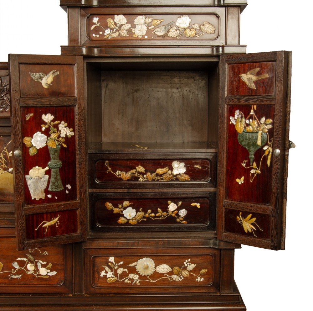 Japanese Shibayama Decorated Hardwood Shodana Cabinet View XVI