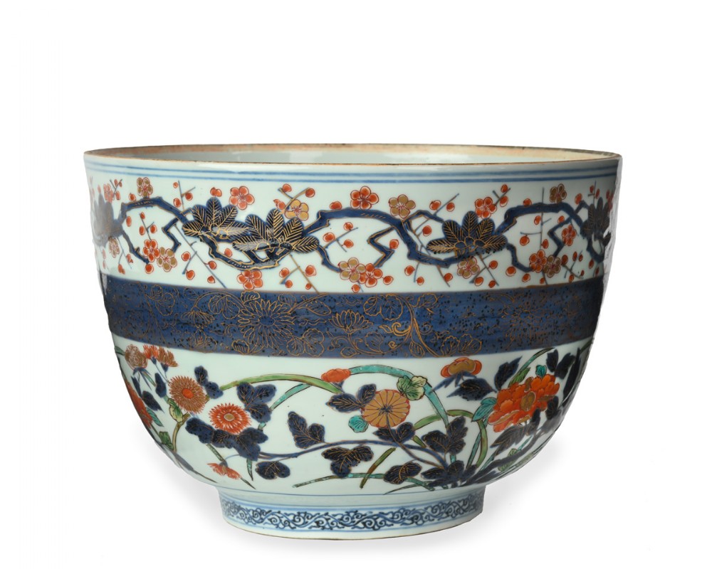 Large Scale 18th Century Japanese Arita Imari Potiche View III