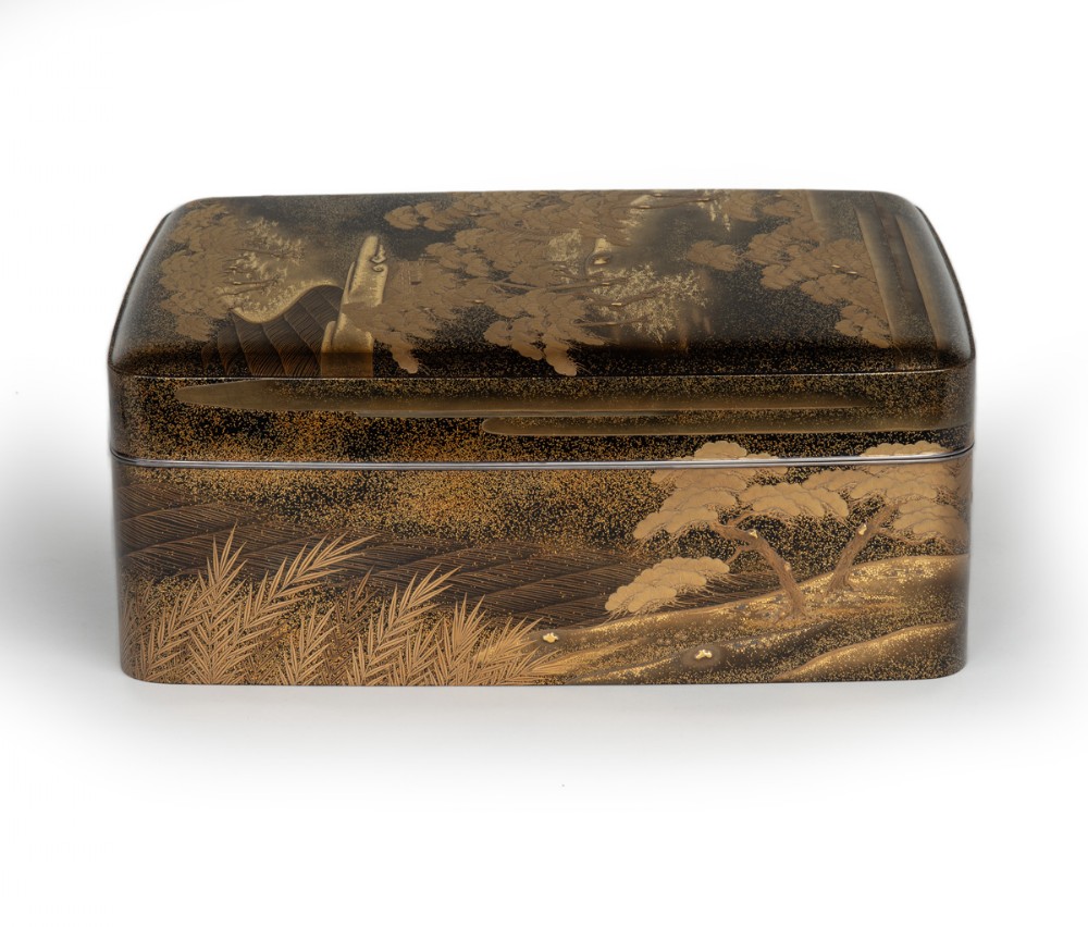 Exceptional Japanese Gold Lacquer Suzuribako and Bunko Set View IV