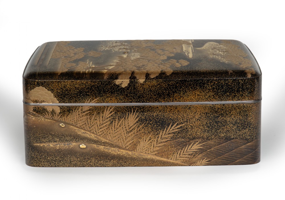 Exceptional Japanese Gold Lacquer Suzuribako and Bunko Set View VI