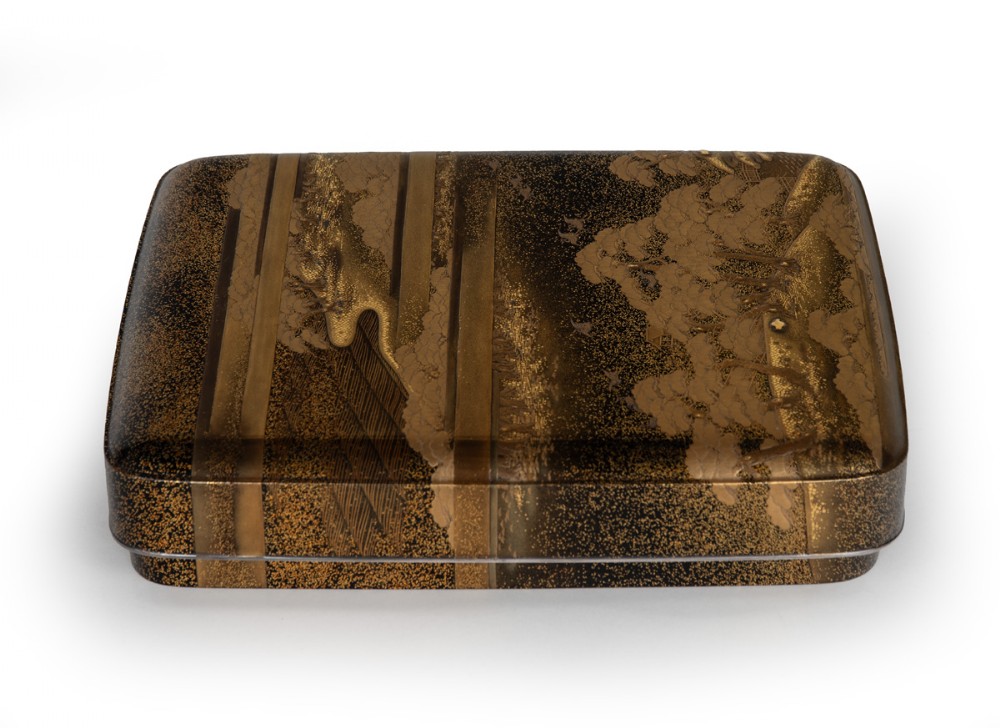 Exceptional Japanese Gold Lacquer Suzuribako and Bunko Set View IX