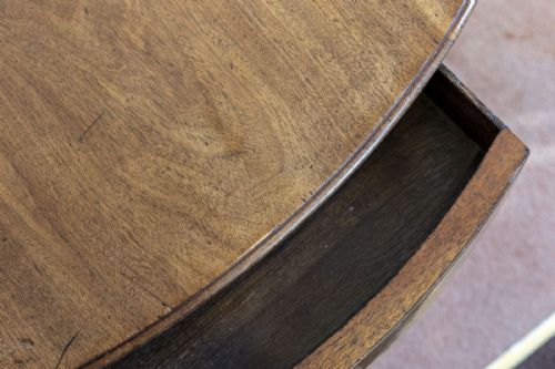 LATE 18TH CENTURY OVAL PEMBROKE TABLE - ADDITIONAL PHOTO 3