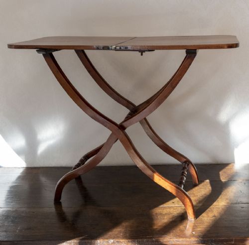 early 19th century mahogany coaching table - CATEGORY: ANTIQUE TABLES - DATED 19TH CENTURY