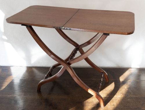 EARLY 19TH CENTURY MAHOGANY COACHING TABLE - ADDITIONAL PHOTO 1