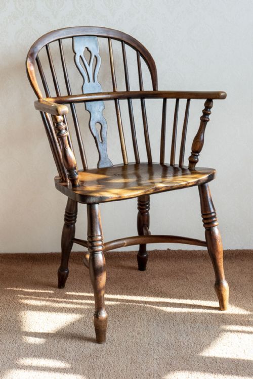 HOOPBACK WINDSOR CHAIR - ADDITIONAL PHOTO 1