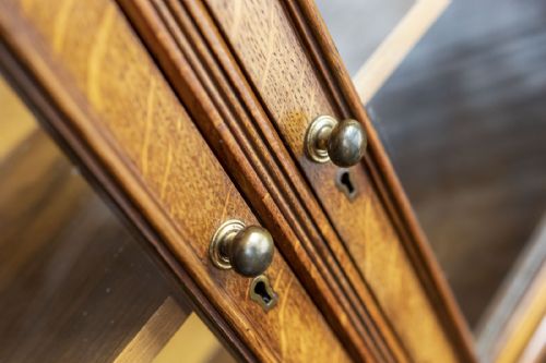 UNUSUAL 19TH CENTURY MAHOGANY HANGING UNIT - ADDITIONAL PHOTO 6