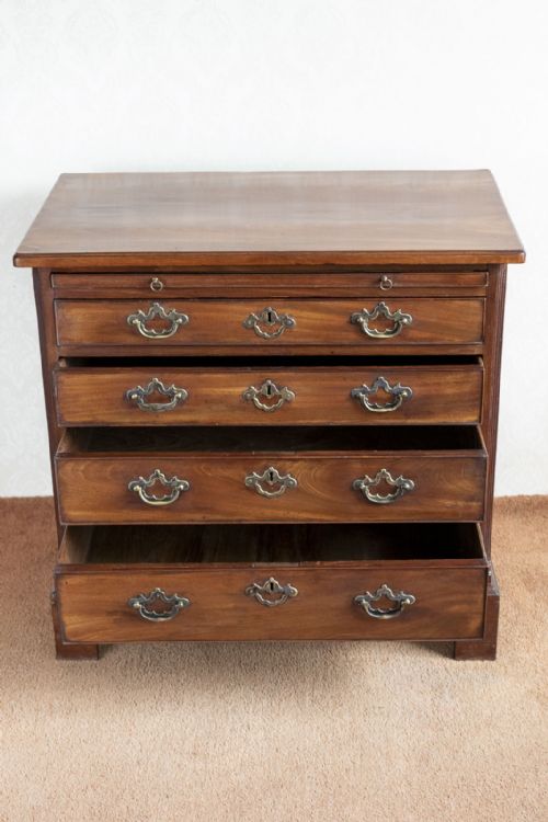 VERY SMALL RARE MAHOGANY DRESSING CHEST WITH BRUSHING SLIDE - ADDITIONAL PHOTO 3
