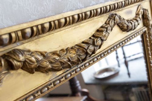 VERY FINE 19TH CENTURY CARVED GILT WOOD MIRROR OF ELEGANT PROPORTIONS - ADDITIONAL PHOTO 1