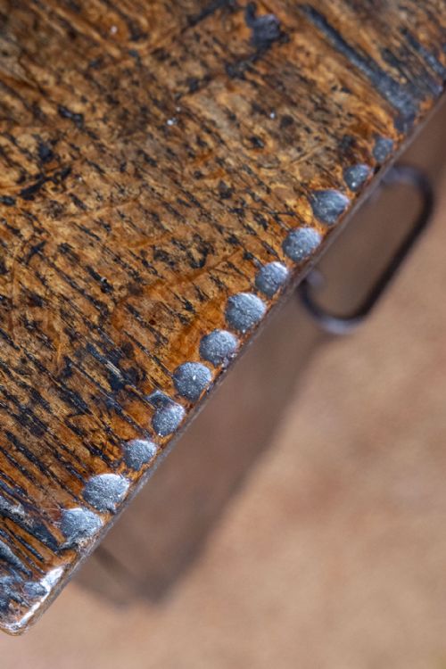 UNUSUAL OAK PANELLED SWORD CHEST - ADDITIONAL PHOTO 9