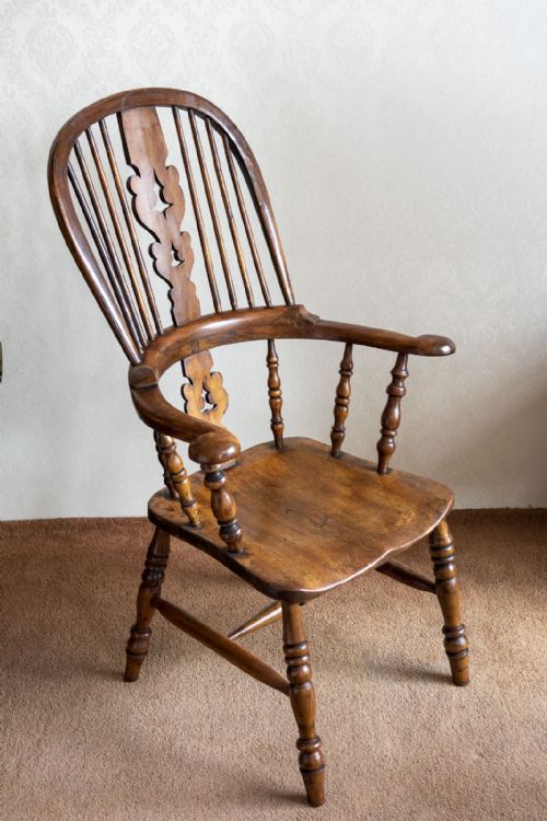 elegant early 19th century ash yorkshire broad arm windsor chair - CATEGORY: ANTIQUE CHAIRS - DATED 19TH CENTURY