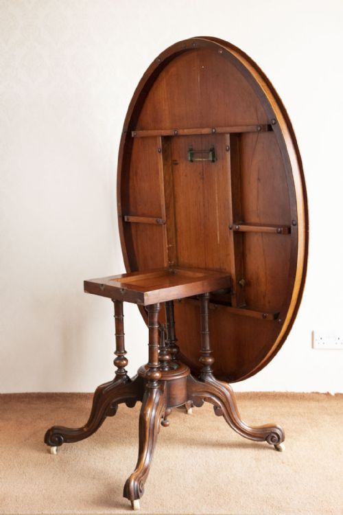 MID VICTORIAN OVAL CENTRE TABLE WITH TIP UP ACTION - ADDITIONAL PHOTO 2