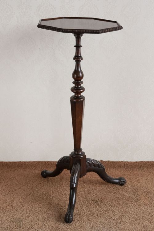 ELEGANT MAHOGANY TORCHERE - ADDITIONAL PHOTO 5