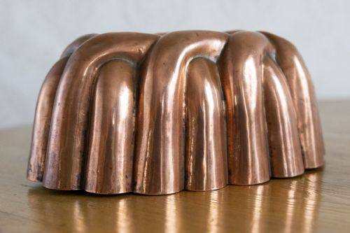 SET OF THREE19TH CENTURY JELLY MOULDS - ADDITIONAL PHOTO 3