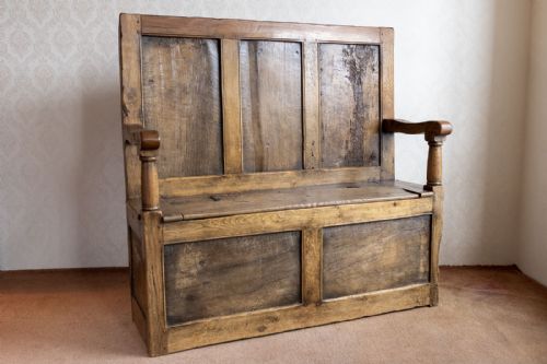 LATE 18TH OR EARLY 19TH CENTURY OAK SETTLE - ADDITIONAL PHOTO 6