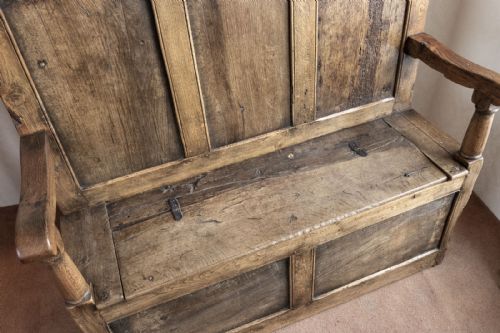 LATE 18TH OR EARLY 19TH CENTURY OAK SETTLE - ADDITIONAL PHOTO 8