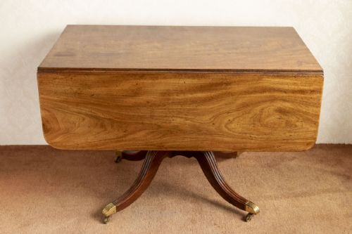 fine quality george iii mahogany drop leaf breakfast table - CATEGORY: ANTIQUE TABLES - DATED 19TH CENTURY