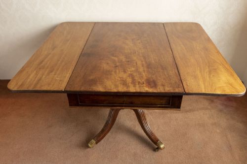 FINE QUALITY GEORGE III MAHOGANY DROP LEAF BREAKFAST TABLE - ADDITIONAL PHOTO 3