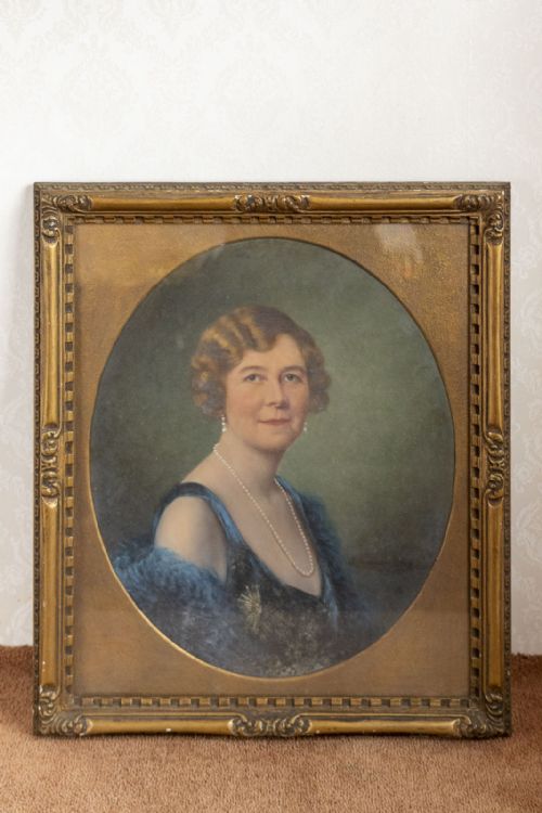portrait of a woman oil on canvas - CATEGORY: ANTIQUE ART - DATED 1930