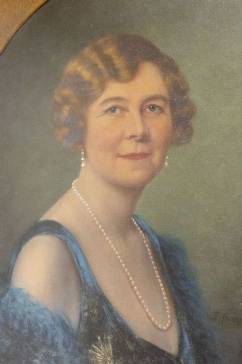 PORTRAIT OF A WOMAN OIL ON CANVAS - ADDITIONAL PHOTO 1
