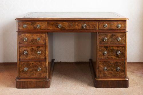 FANTASTIC VICTORIAN BURR WALNUT PEDESTAL KNEEHOLE DESK - ADDITIONAL PHOTO 1