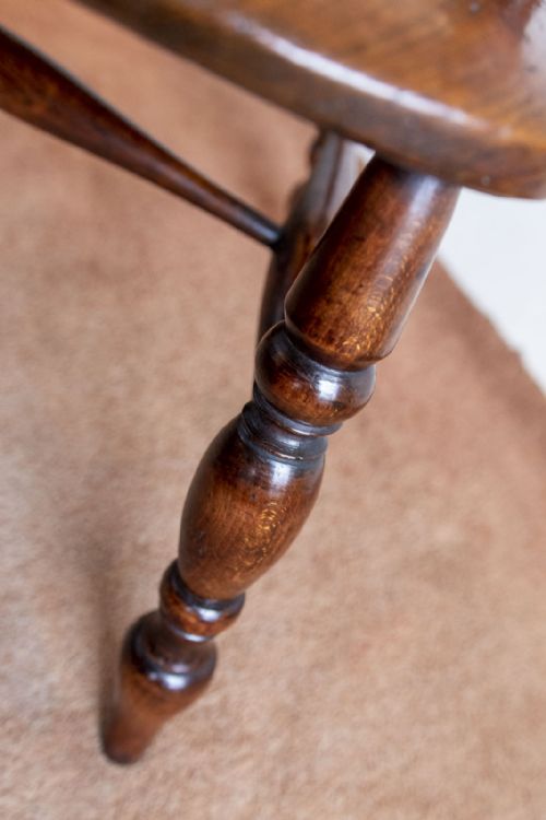 18TH CENTURY HIGHBACK WINDSOR CHAIR OF VERY UNUSUAL DESIGN - ADDITIONAL PHOTO 3