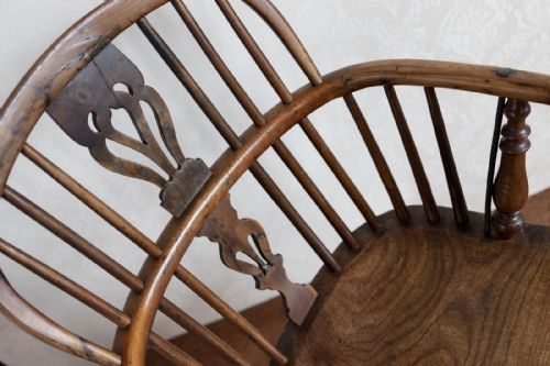 HOOPBACK WINDSOR CHAIR WITH AN ASH SEAT AND YEW WOOD FRAME - ADDITIONAL PHOTO 5