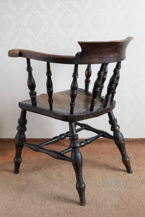 A FINE EXAMPLE OF AN ANTIQUE SMOKERS BOW WITH DOUBLE STRETCHER TO BASE - ADDITIONAL PHOTO 6