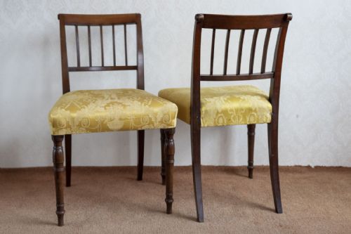 PAIR OF 18TH CENTURY SIDE CHAIRS IN EXCELLENT CONDITION - ADDITIONAL PHOTO 5