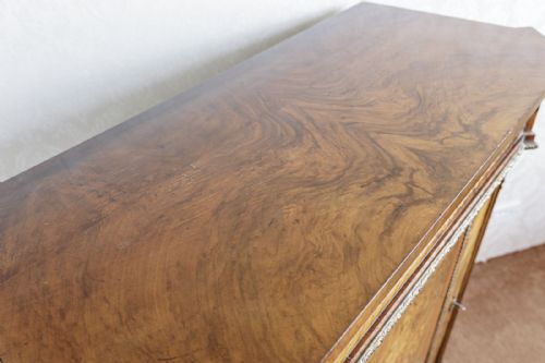 ENGLISH BURR WALNUT CABINET WITH MARQUETRY DETAIL - ADDITIONAL PHOTO 5