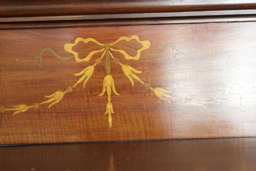 LATE 18TH CENTURY MAHOGANY CHINA CABINET - ADDITIONAL PHOTO 4