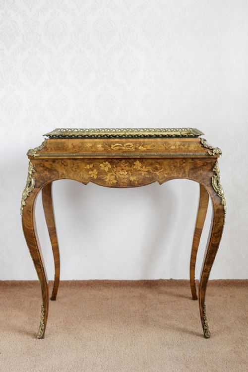 UNUSUAL 19TH CENTURY INLAID WALNUT PLANTER - ADDITIONAL PHOTO 2