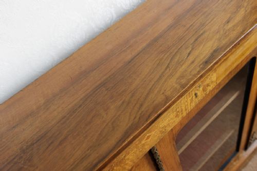 VICTORIAN BURR WALNUT BOOKCASE WITH TWO DOORS - ADDITIONAL PHOTO 5